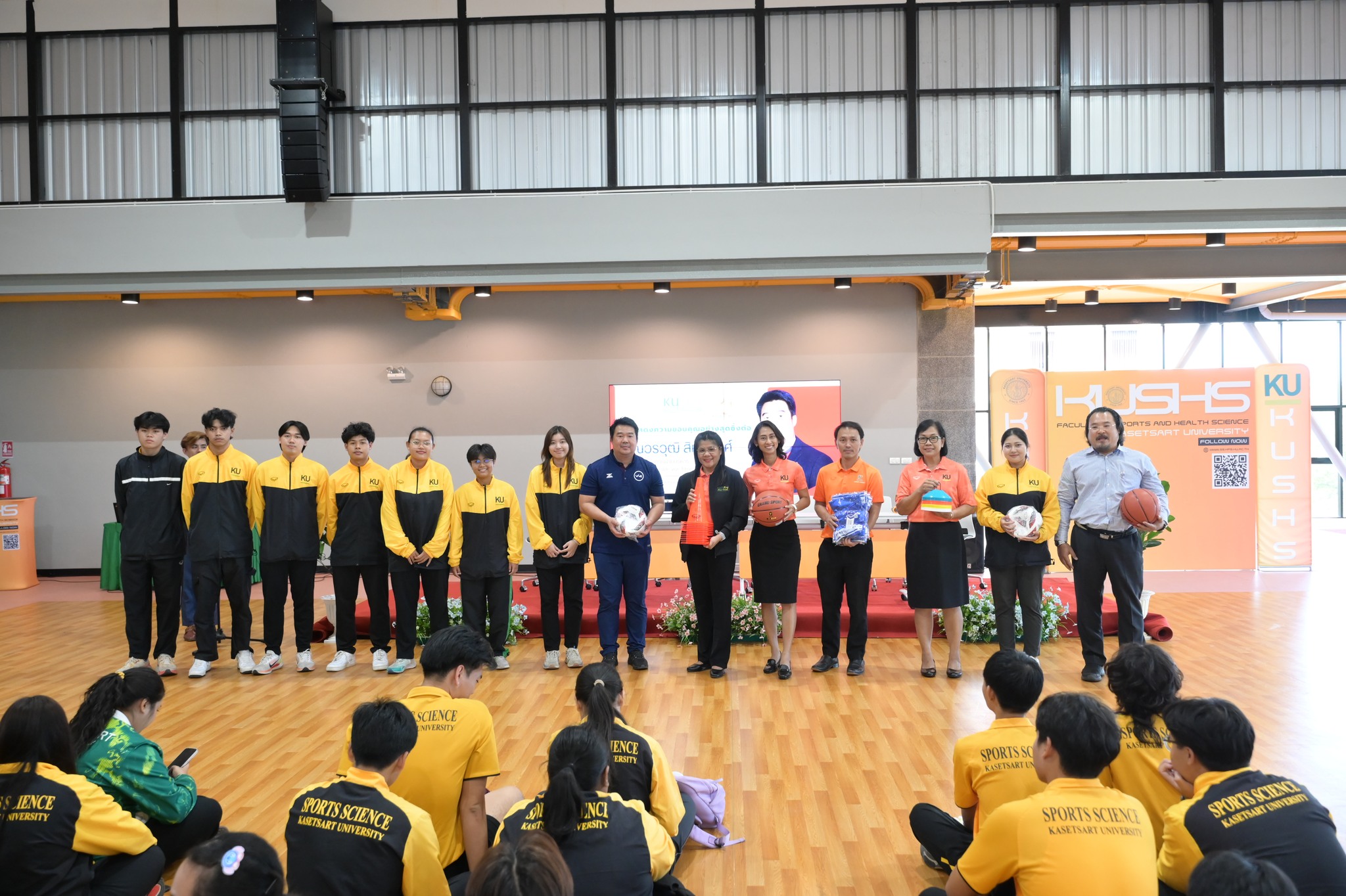 คณะวิทยาศาสตร์การกีฬาและสุขภาพ ม.เกษตรศาสตร์ ขอบคุณผู้สนับสนุนอุปกรณ์กีฬาเพื่อการพัฒนาศักยภาพนิสิต