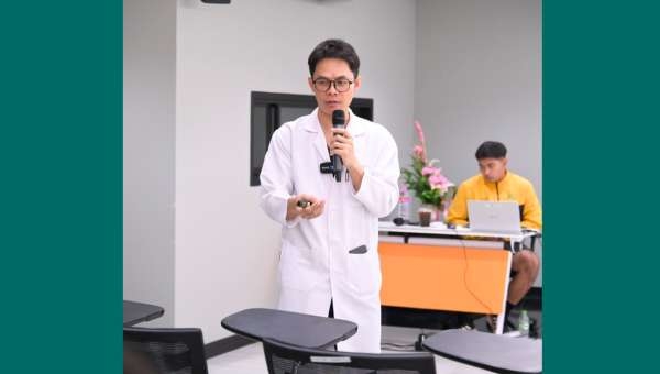 นายแพทย์ปวิทย์ ยวงเงิน เสริมทักษะการออกกำลังกายส่วนบุคคลให้นิสิต คณะวิทยาศาสตร์การกีฬาและสุขภาพ