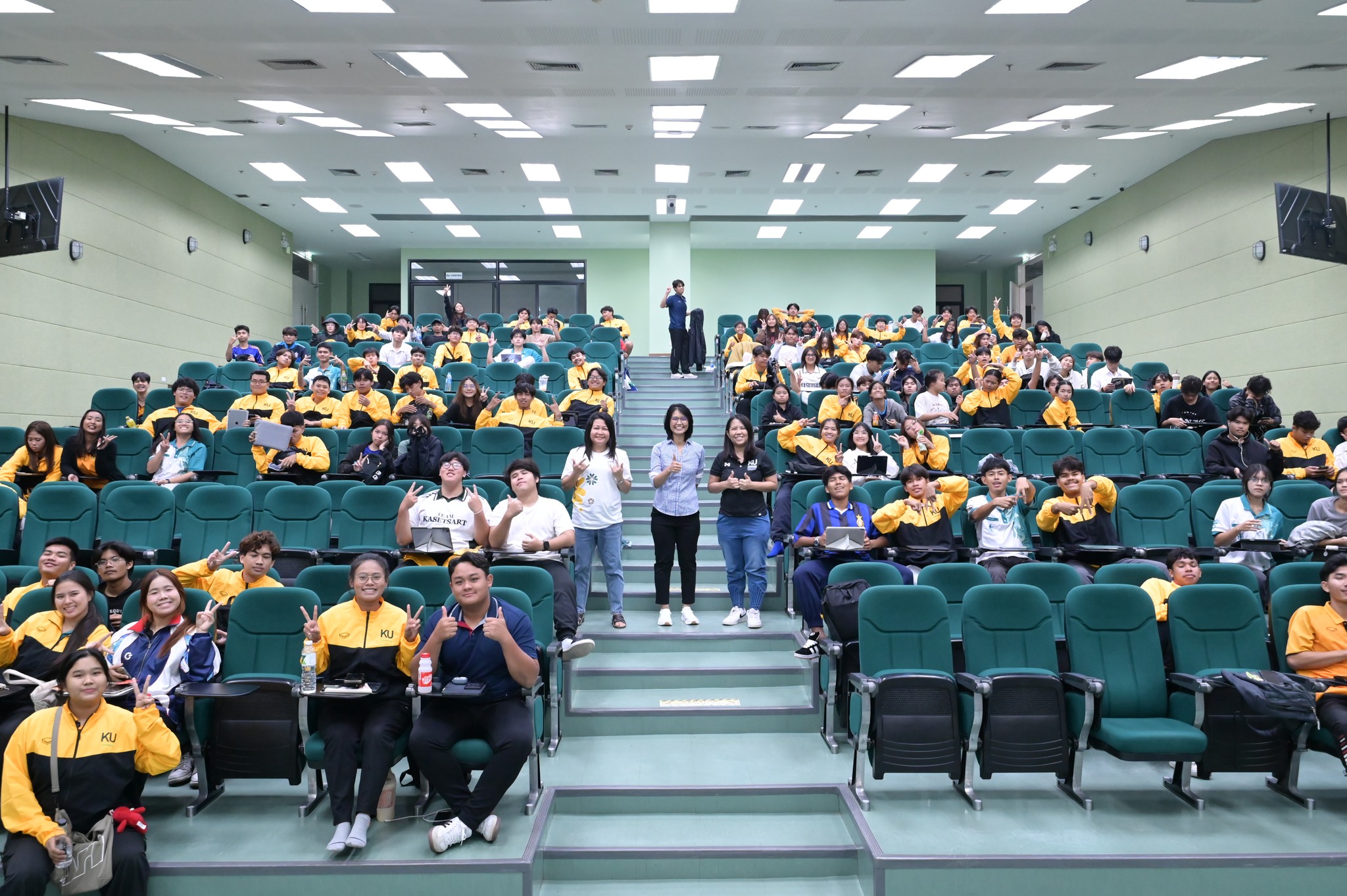 โครงการ “พี่น้องช่วยติว” ประจำภาคต้น ปีการศึกษา 2568